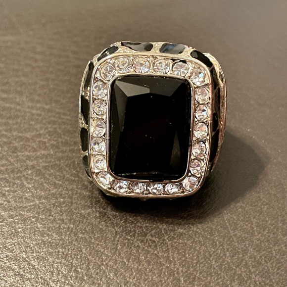 Cocktail Ring - Picture 6 of 8